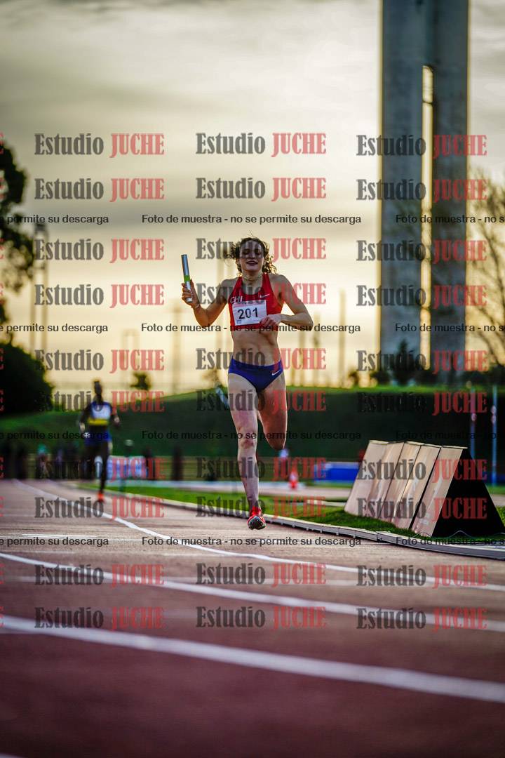 Fotos de los relevos 4x400 m de mujeres
