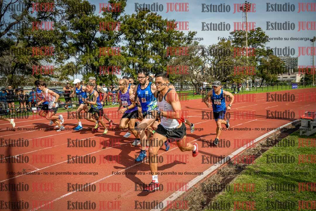 Fotos de los 3000 m llanos de varones
