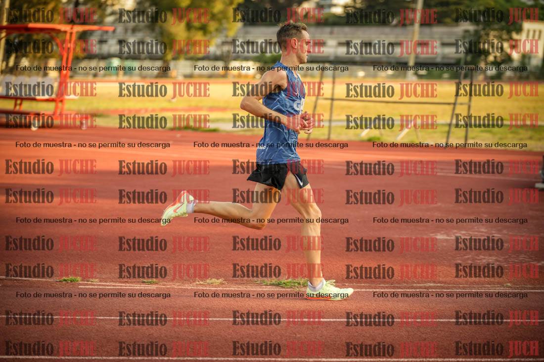 Fotos de los 5000 m llanos de mujeres y varones