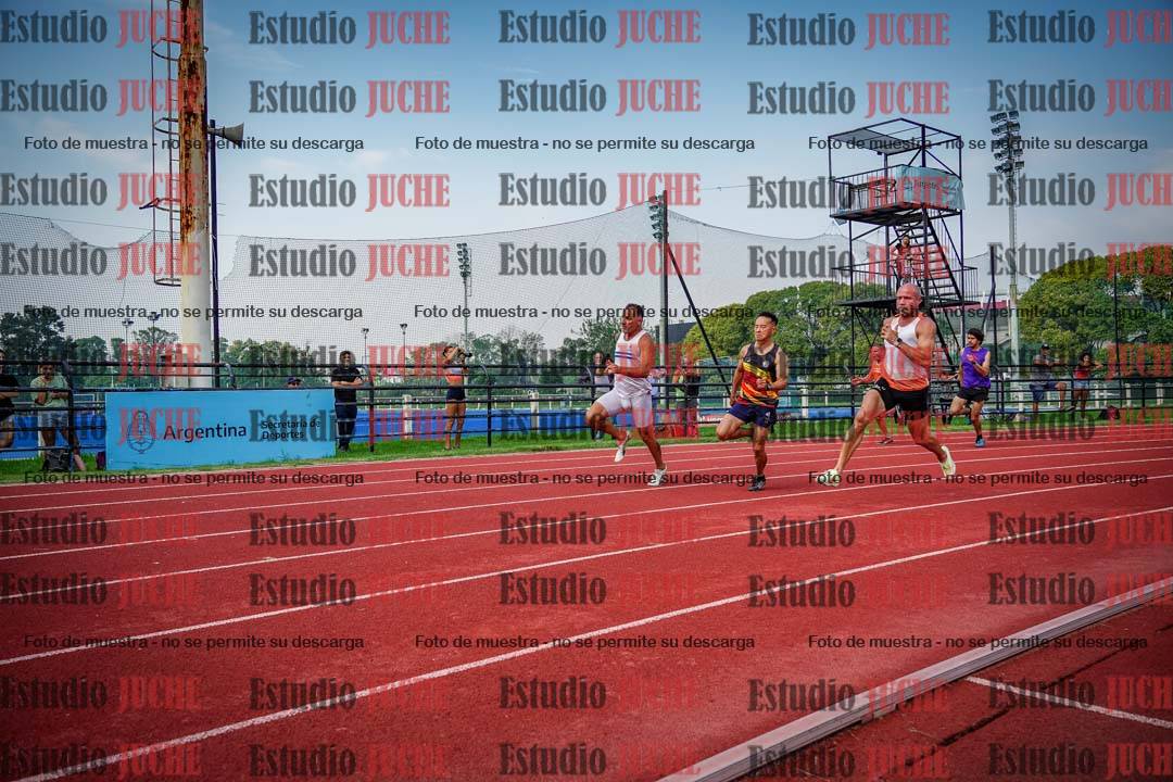 Fotos de los 200 m llanos de varones