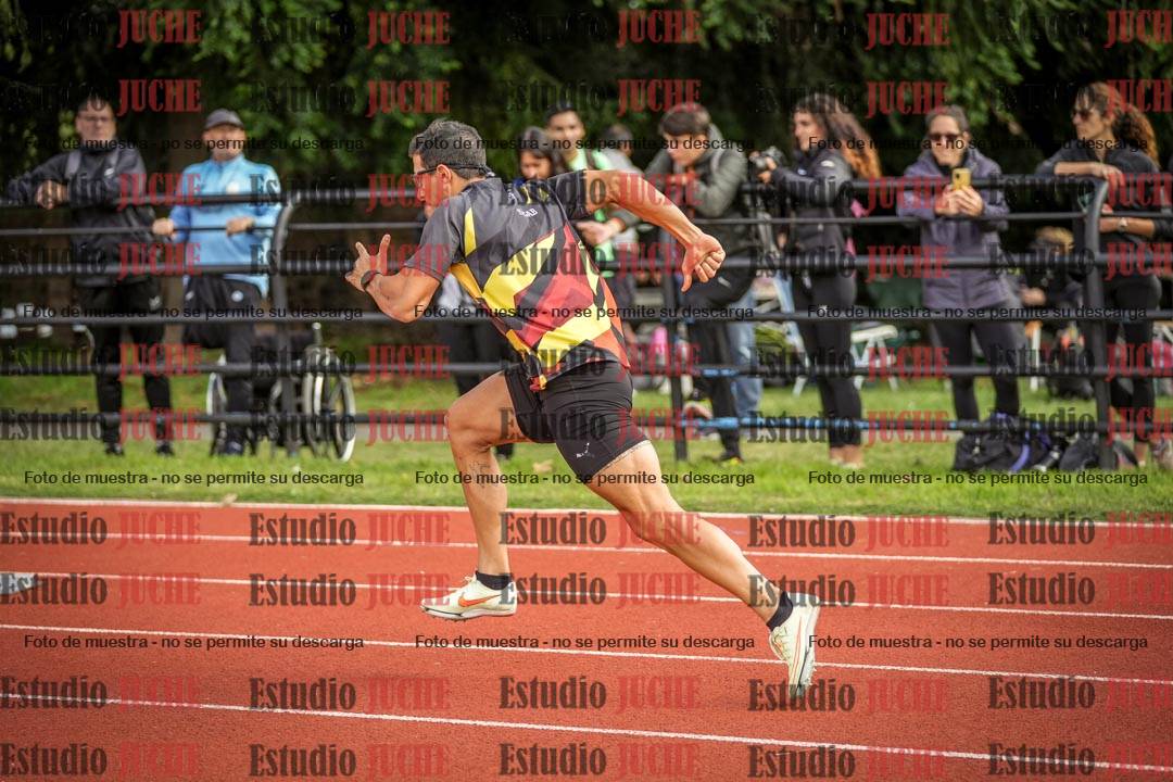 Fotos de los 400 m llanos de varones