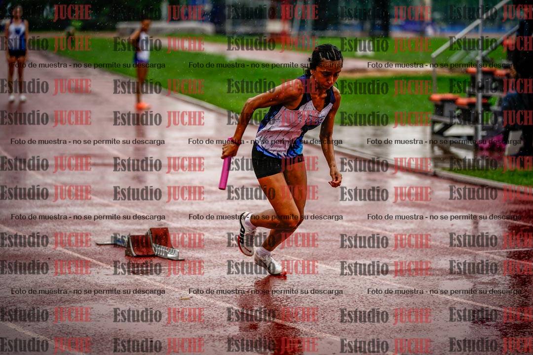 Fotos de las postas 4x400 m de mujeres