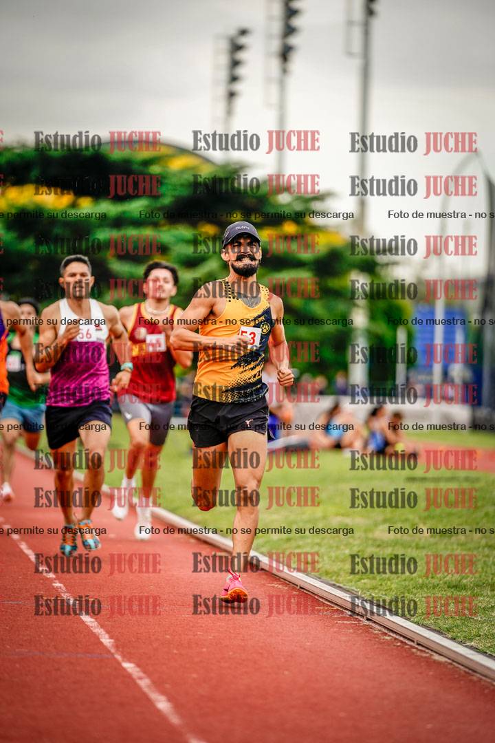 Fotos de los 800 m de varones