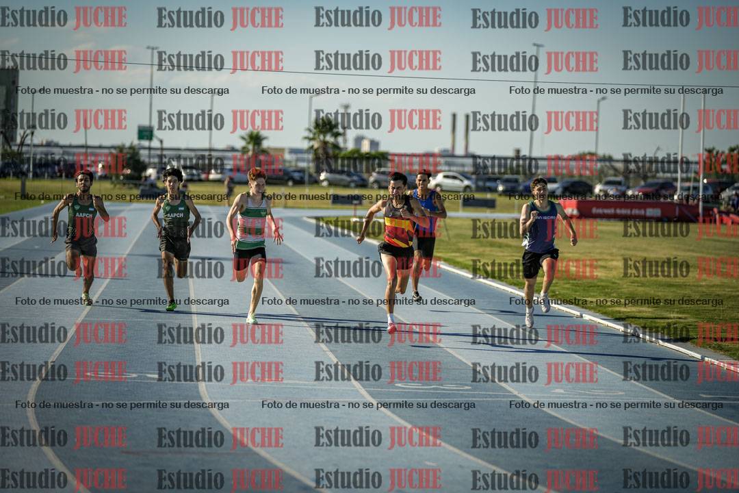 Fotos de los 400 m llanos de varones