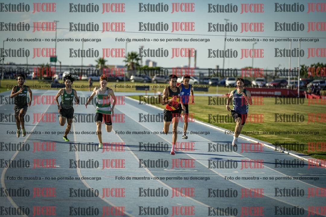 Fotos de los 400 m llanos de varones