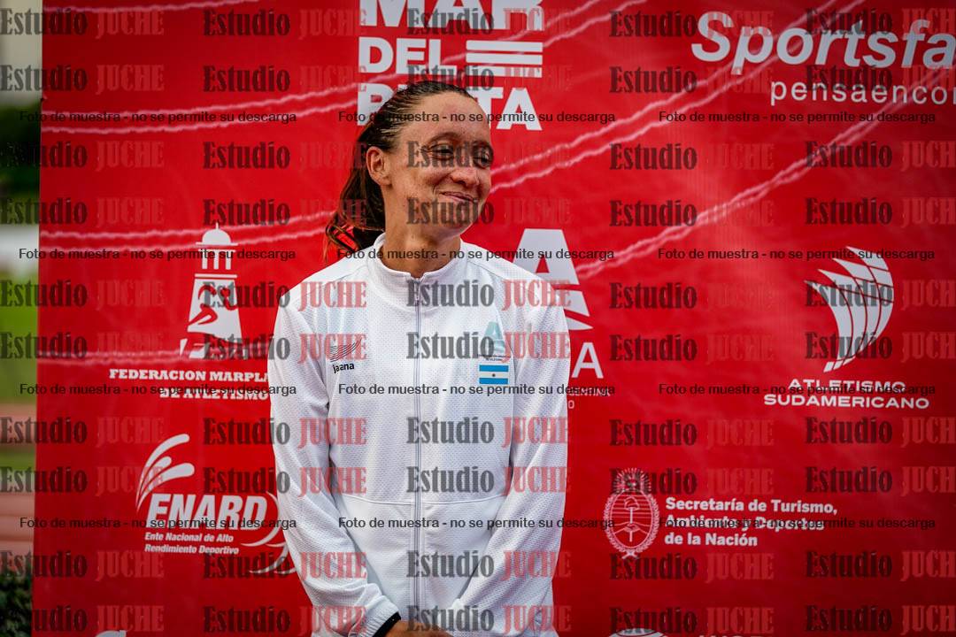 Fotos de algunos extras y podios del día 1