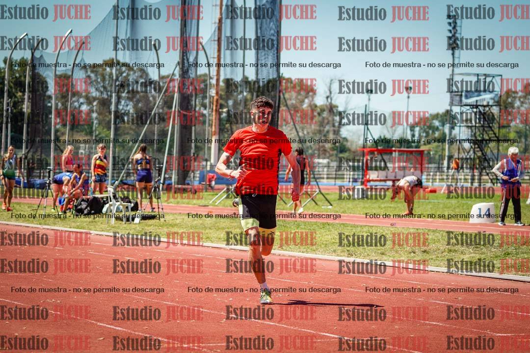 Fotos de los 400 m llanos de varones