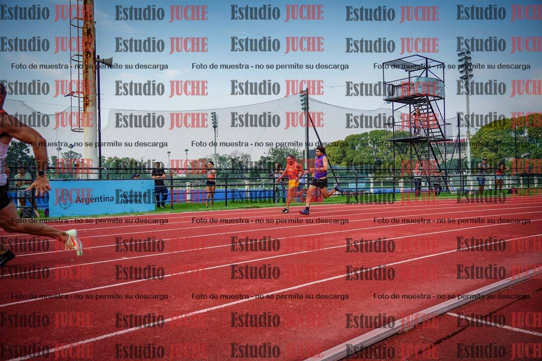 Fotos de los 200 m llanos de varones
