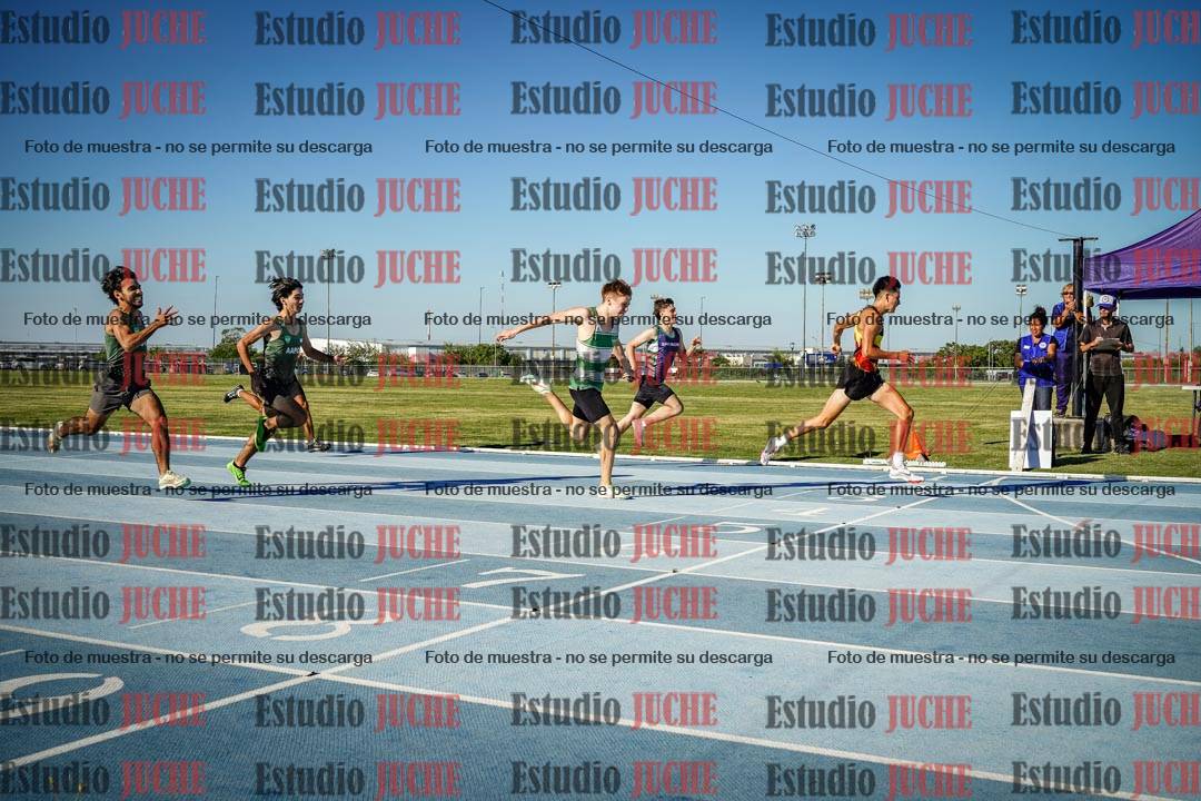 Fotos de los 400 m llanos de varones