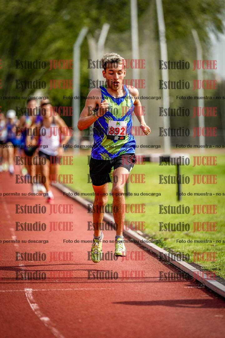 Fotos de los 3000 m llanos de varones