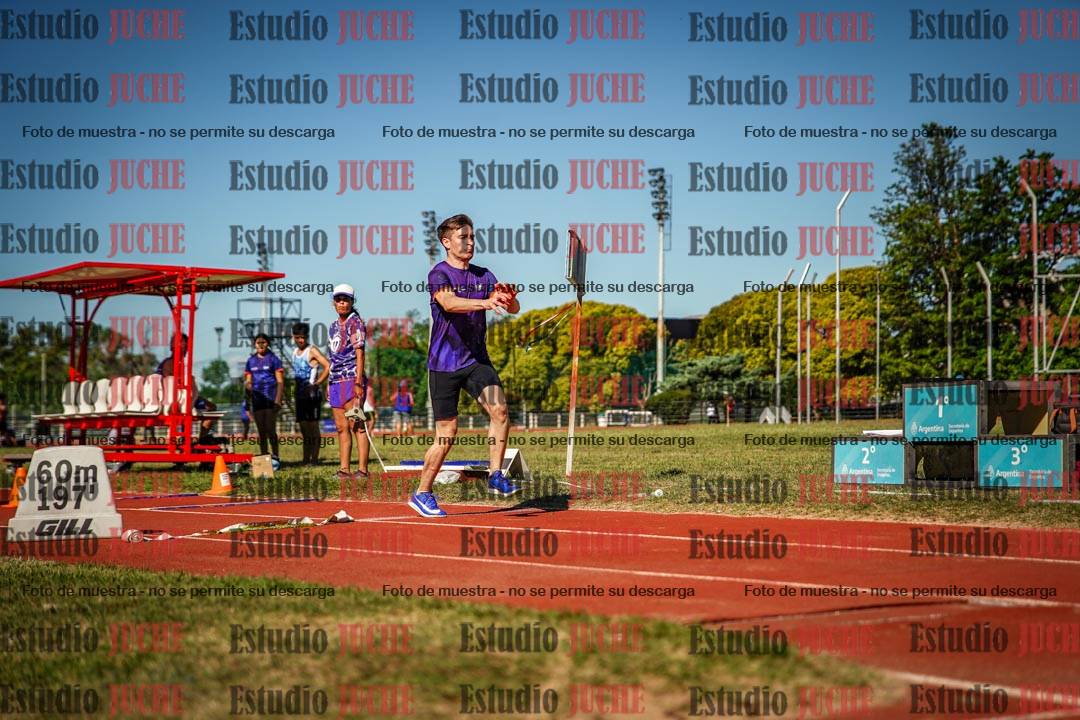 Fotos del salto triple de mujeres y varones - tablas de 8 - 11 - 13