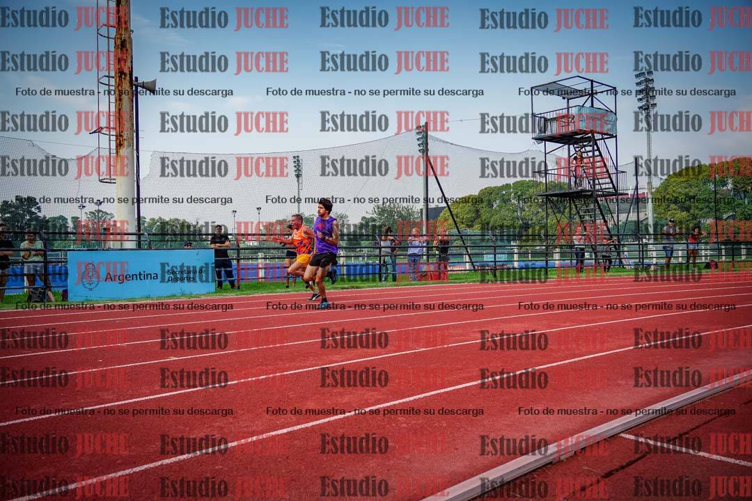Fotos de los 200 m llanos de varones