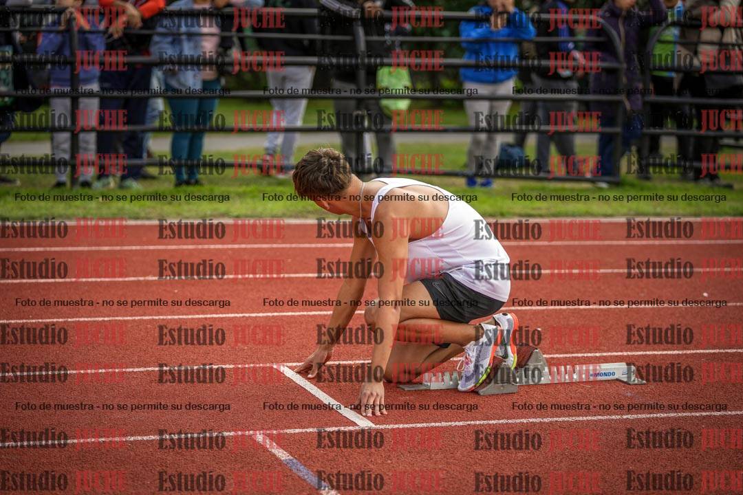 Fotos de los 400 m llanos de varones