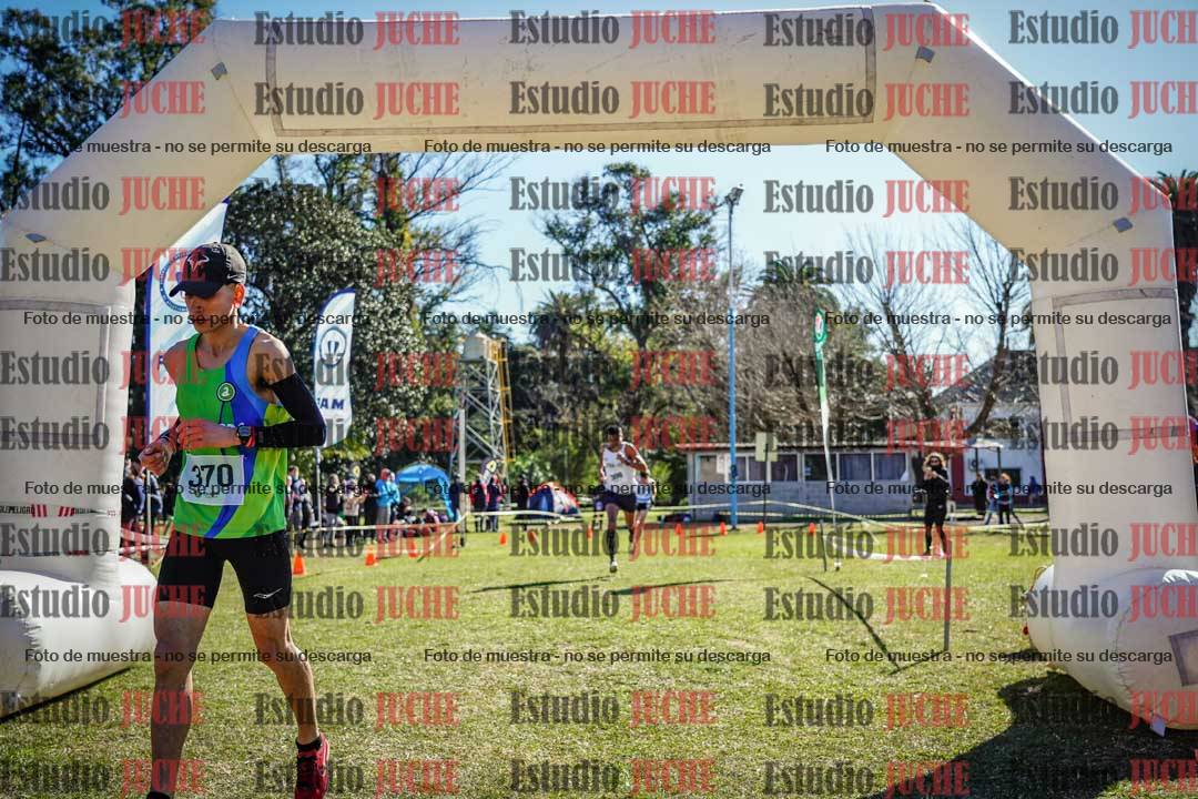 Fotos de la llegada del cross de 8000 m
