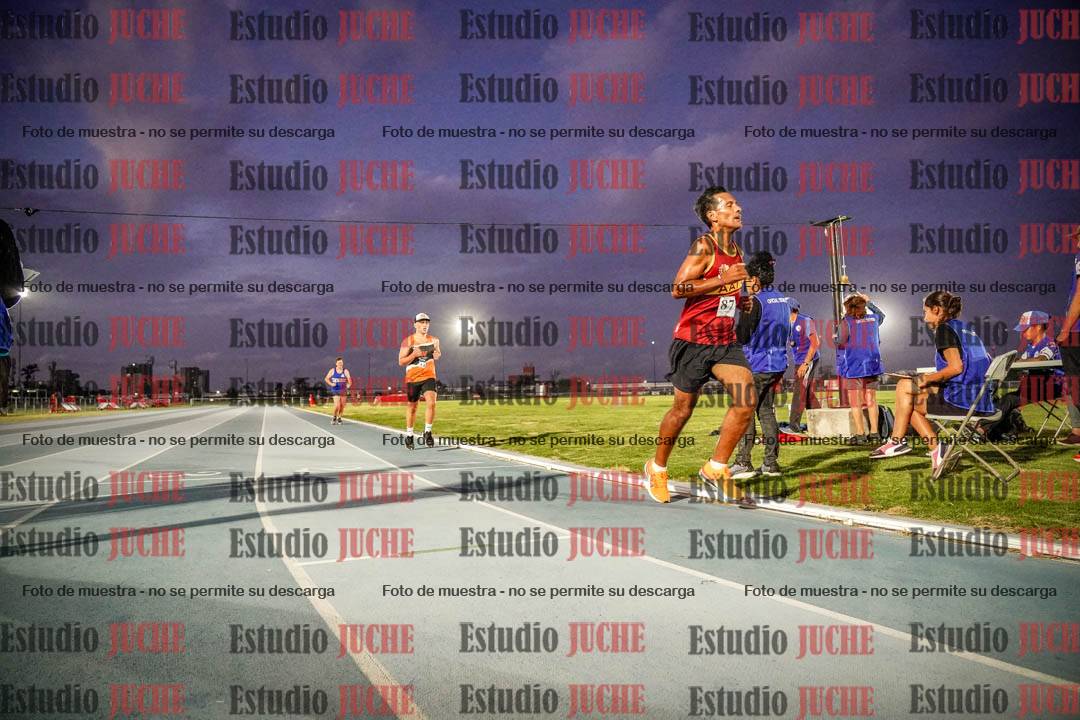 Fotos de los 3000 m llanos de varones