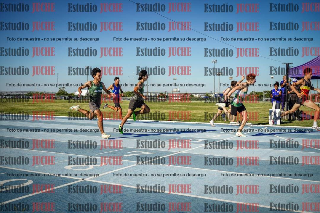 Fotos de los 400 m llanos de varones