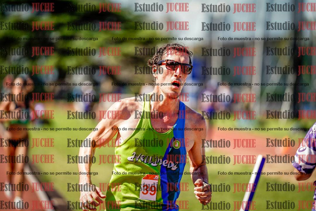 Fotos de los 5000 m llanos de mujeres y varones