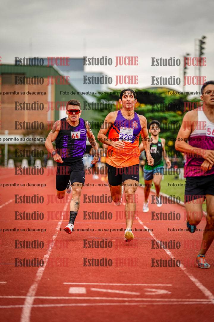 Fotos de los 800 m de varones