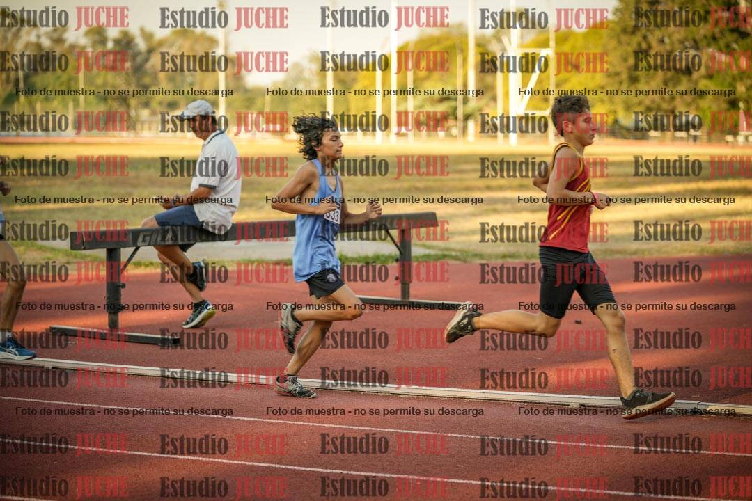Fotos de los 2400 m llanos de varones