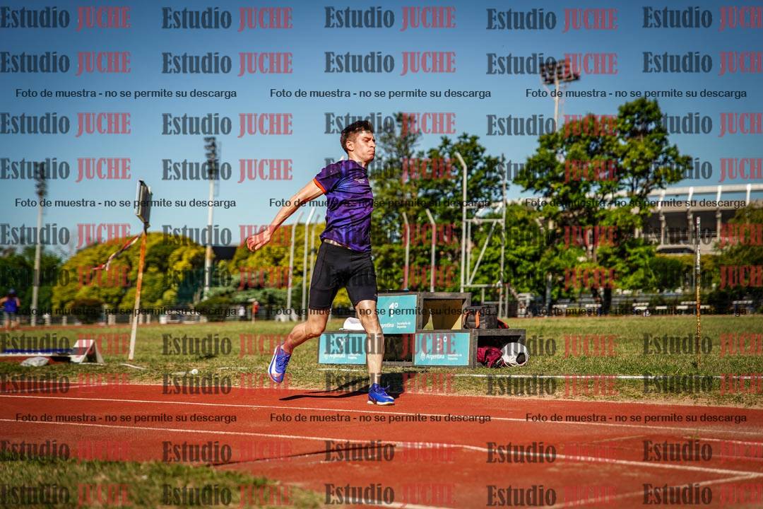 Fotos del salto triple de mujeres y varones - tablas de 8 - 11 - 13