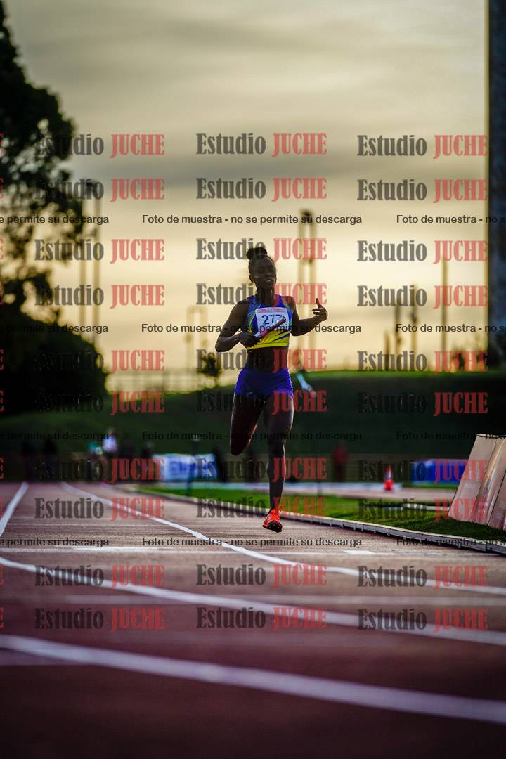 Fotos de los relevos 4x400 m de mujeres