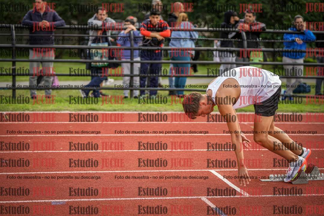 Fotos de los 400 m llanos de varones