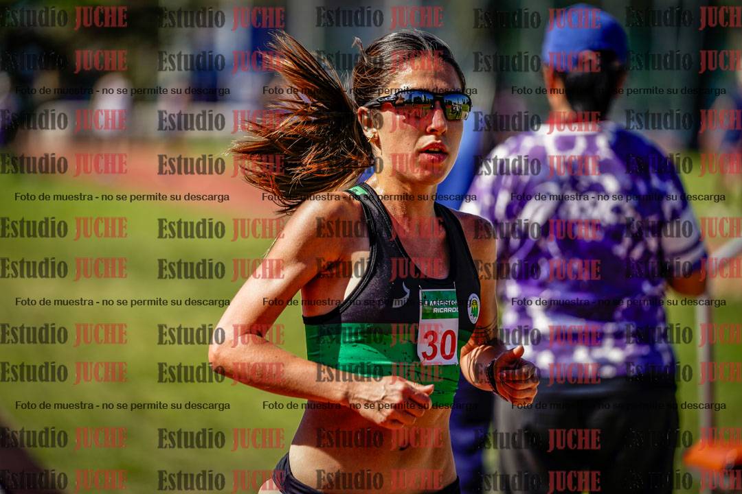 Fotos de los 5000 m llanos de mujeres y varones