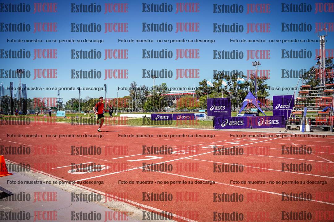 Fotos de los 400 m llanos de varones