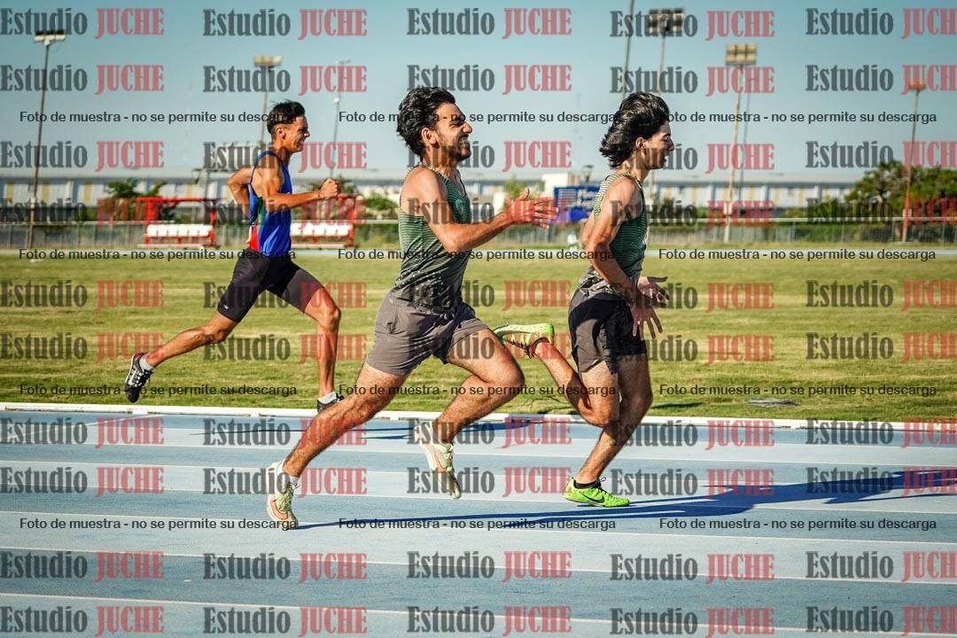 Fotos de los 400 m llanos de varones