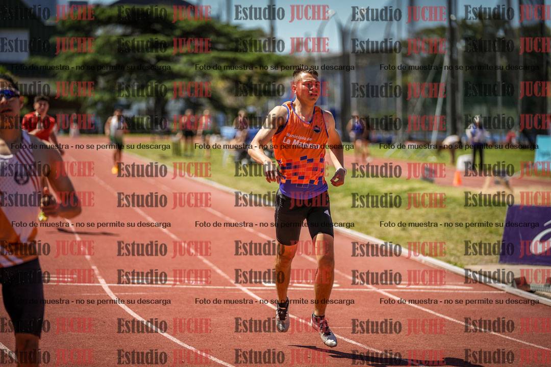 Fotos de los 400 m llanos de varones