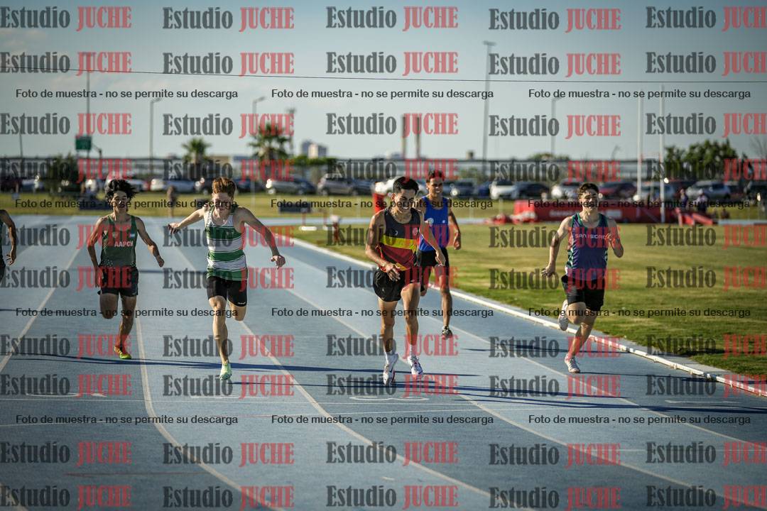 Fotos de los 400 m llanos de varones