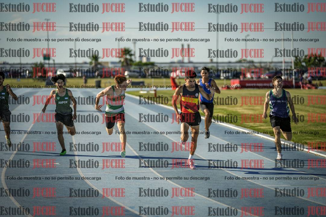 Fotos de los 400 m llanos de varones