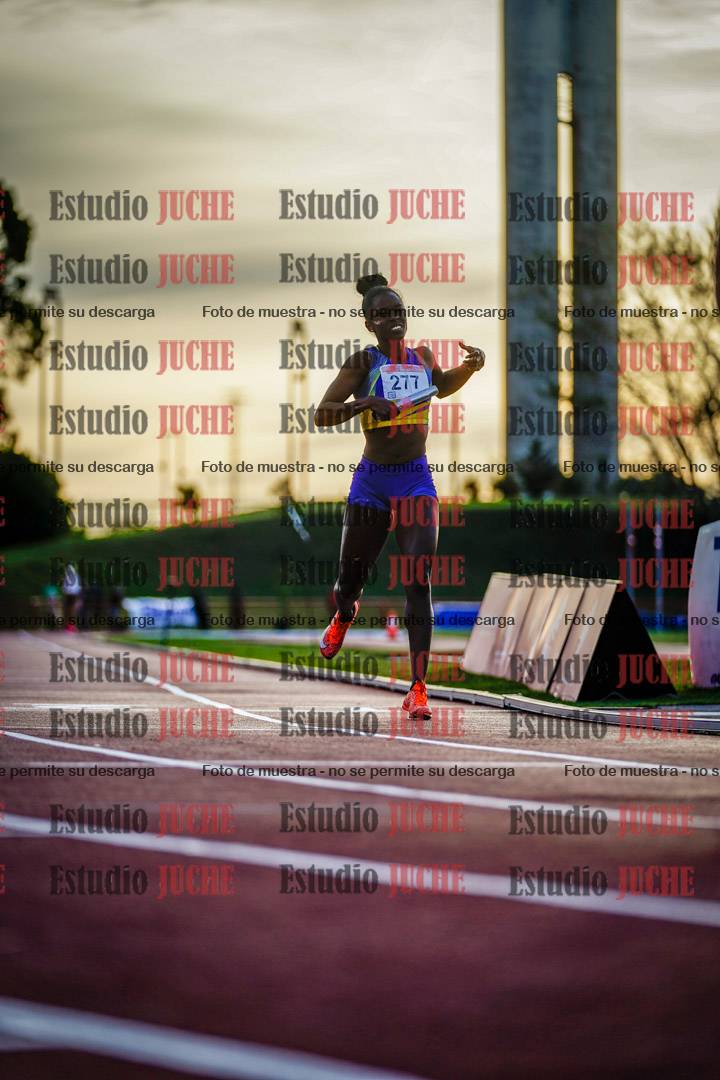 Fotos de los relevos 4x400 m de mujeres