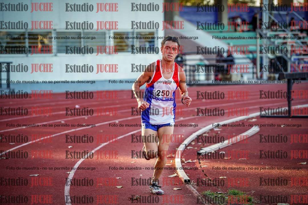 Fotos de los 3000 m llanos de varones