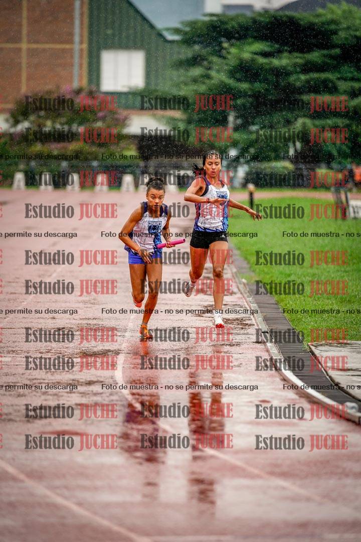 Fotos de las postas 4x400 m de mujeres