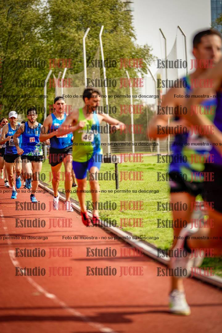 Fotos de los 3000 m llanos de varones