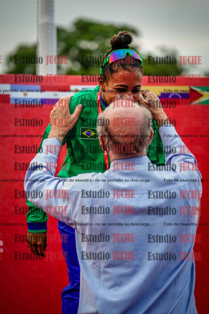 Fotos de algunos extras y podios del día 1