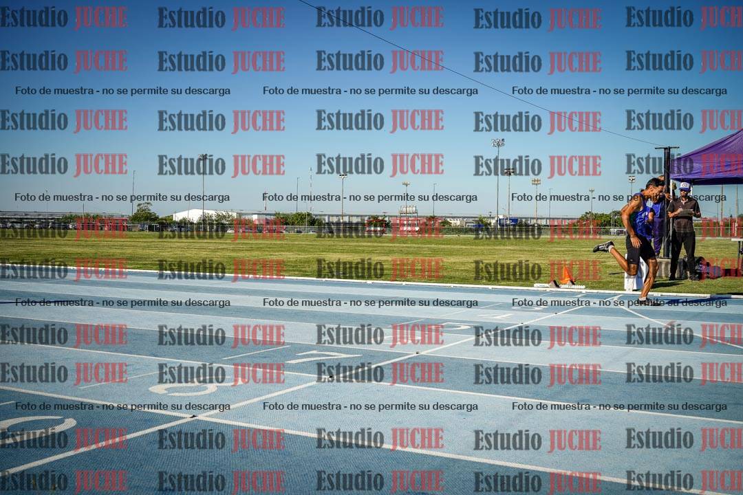 Fotos de los 400 m llanos de varones