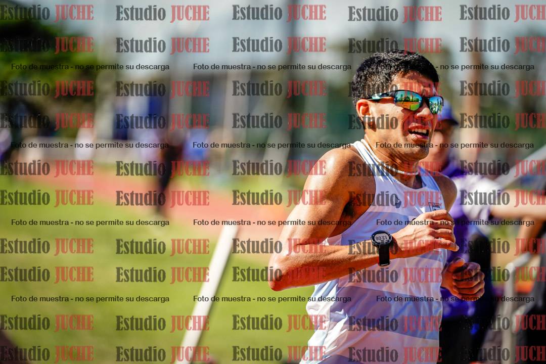 Fotos de los 5000 m llanos de mujeres y varones