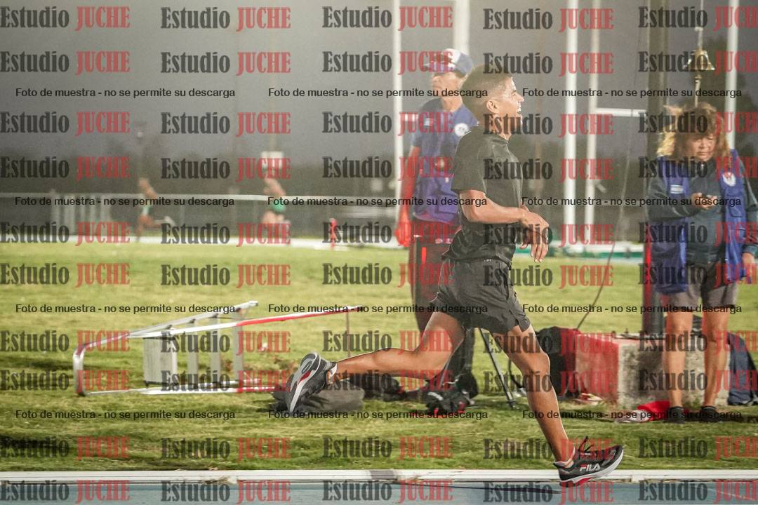 Fotos de los 3000 m llanos de varones