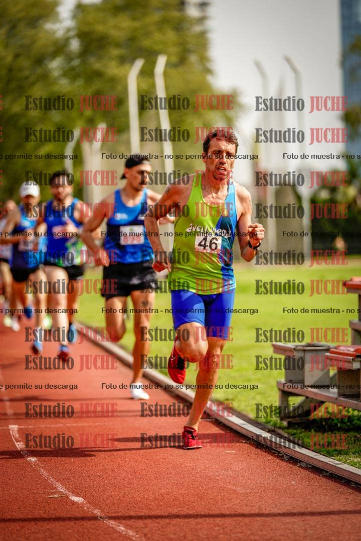 Fotos de los 3000 m llanos de varones