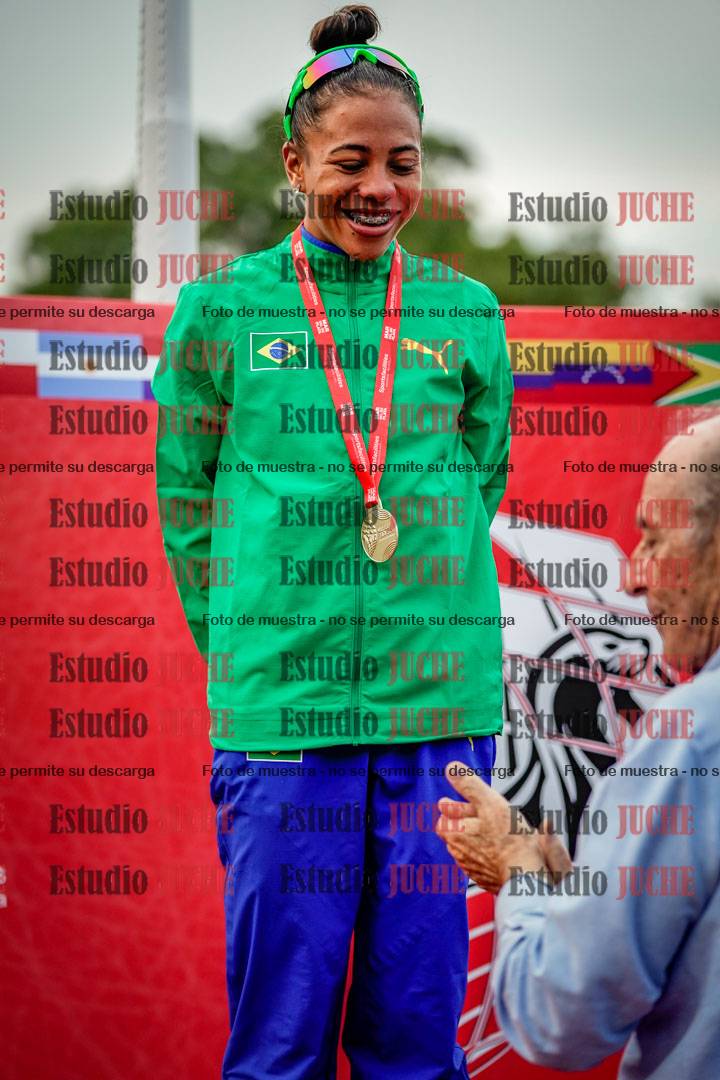 Fotos de algunos extras y podios del día 1