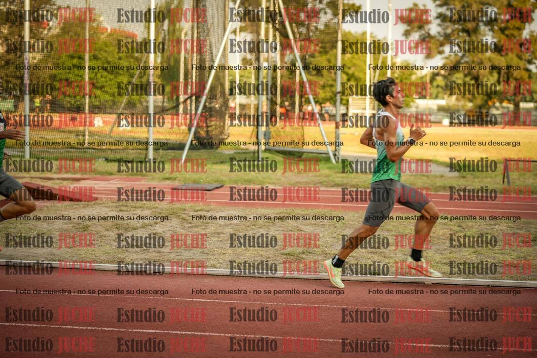 Fotos de los 5000 m llanos de mujeres y varones