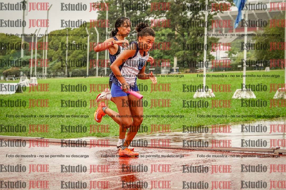 Fotos de las postas 4x400 m de mujeres