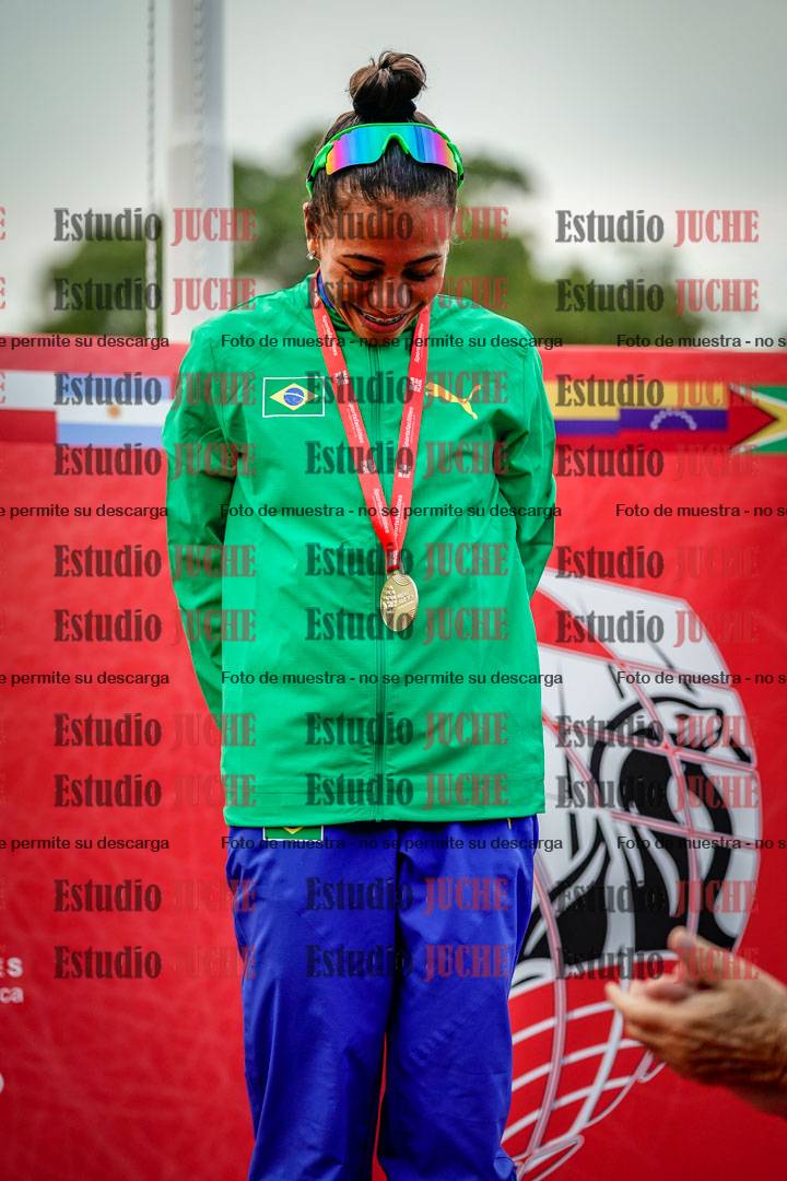 Fotos de algunos extras y podios del día 1