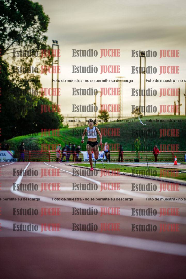 Fotos de los relevos 4x400 m de mujeres