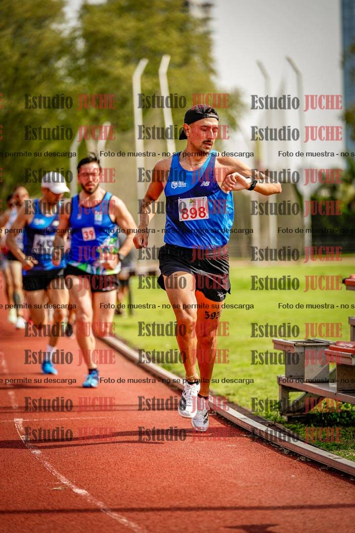 Fotos de los 3000 m llanos de varones