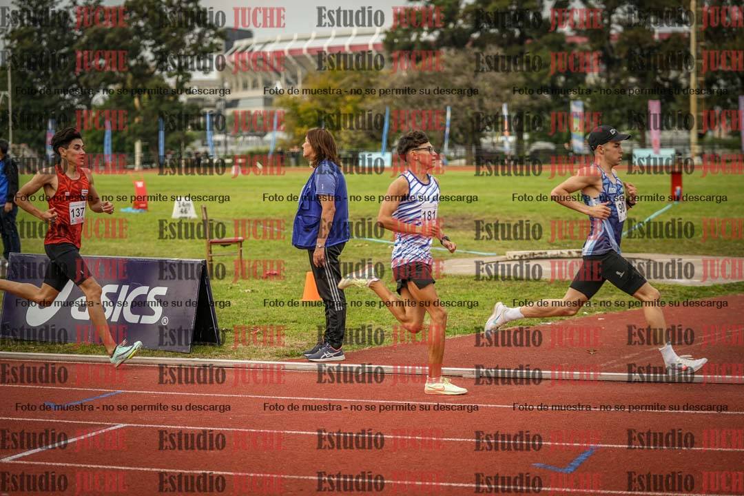 Fotos de los 1500 m llanos de varones