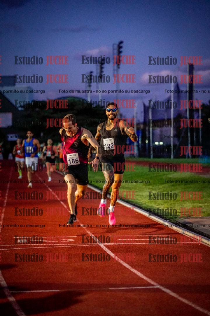 Fotos de los 1500 m llanos de varones