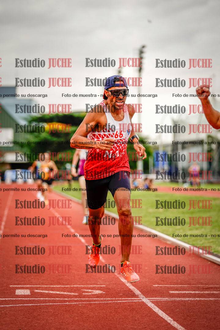 Fotos de los 800 m de varones